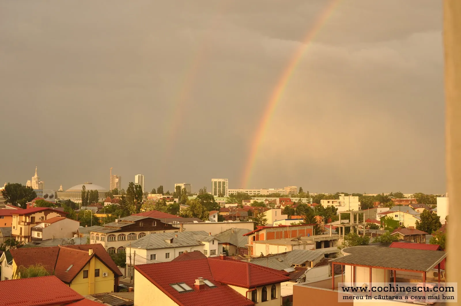 Photo 1 from “Curcubeu deasupra Bucureștiului”