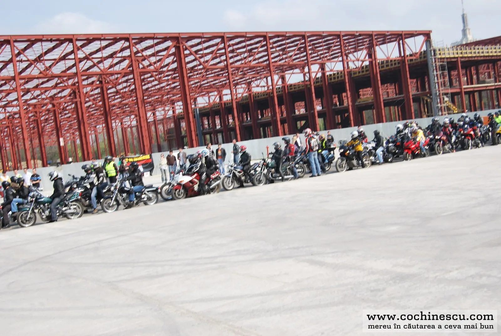 Photo 3 from “Fotografii de la marșul motocicliștilor fairplay”