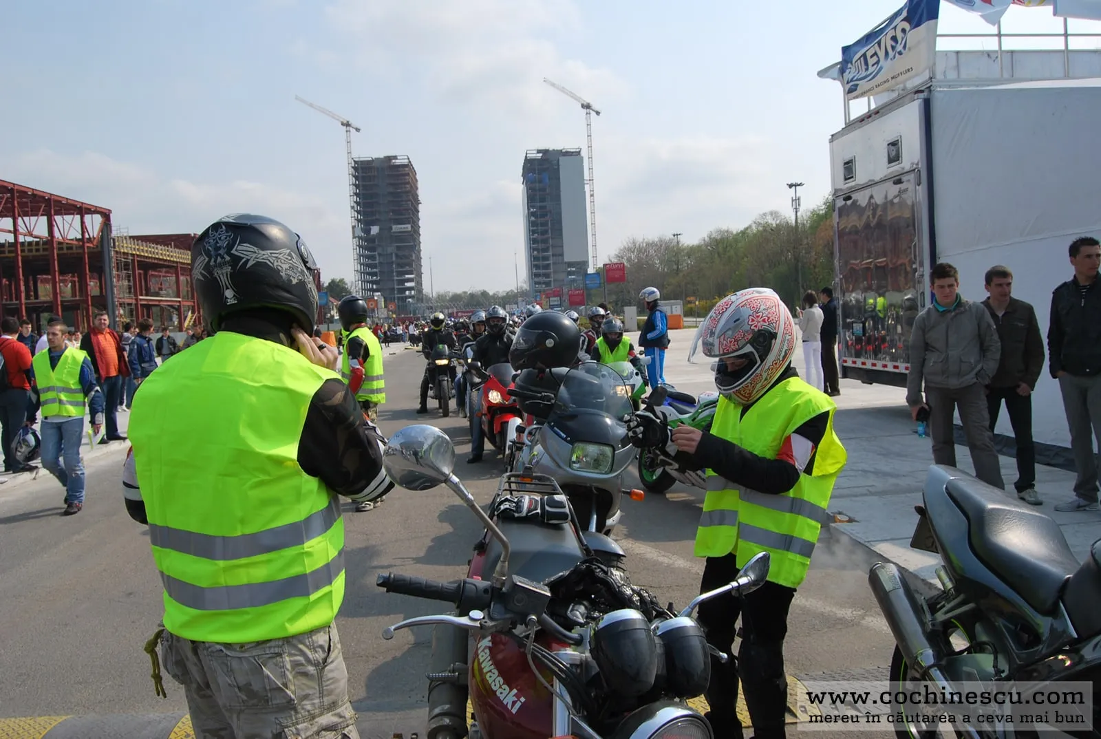 Photo 6 from “Fotografii de la marșul motocicliștilor fairplay”