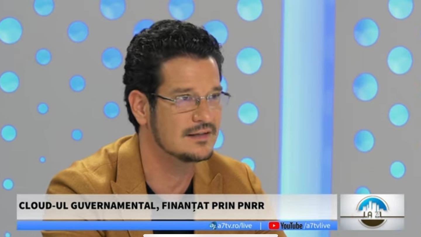 Sebastian Cochinescu in conversation on Flori Stoian's A7TV show